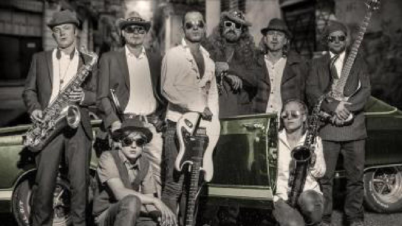 Jindra Holubec y Amigos