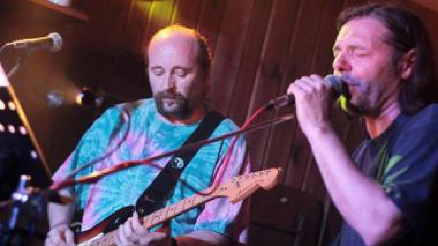 Po Pracovní Době + Matky z východu