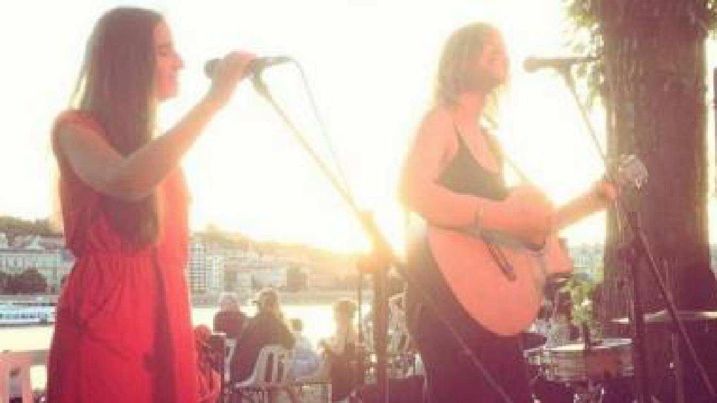 Les Flatmates a Bára Zmekova